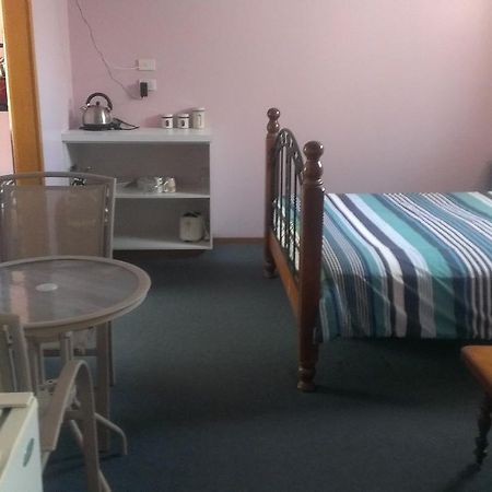บริดพอร์ตซีไซด์ลอดจ์ แบ็คแพคเกอร์ Hostel บริดพอร์ท ภายนอก รูปภาพ